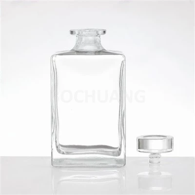 Bottiglia di whisky in vetro trasparente da 500 ml